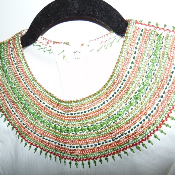 VTG Boho 70's Handmade Embroidered Multicolor Neckline White Sleeveless Blouse L - Picture 5 of 6